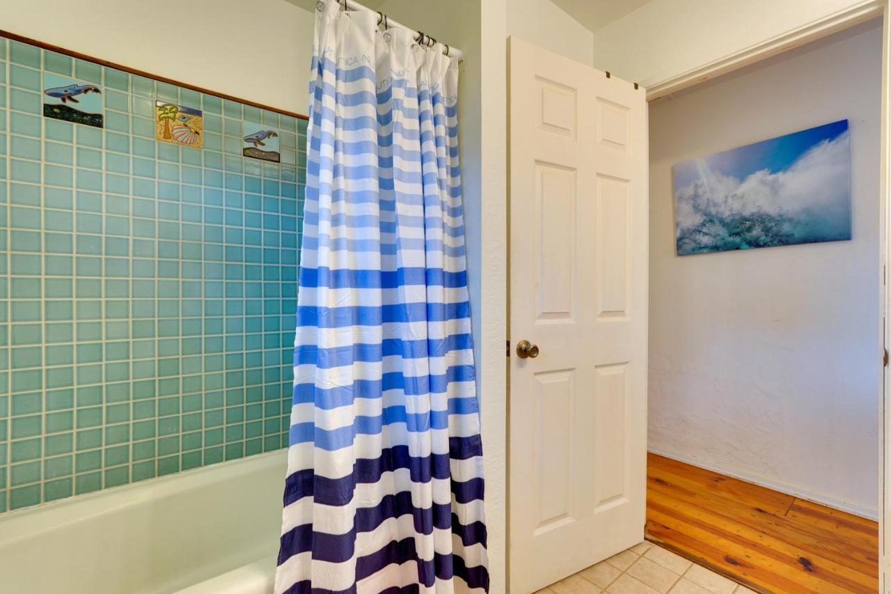 Breezy Kailua-Kona Bungalow With Lanai And Ocean View! Eksteriør billede
